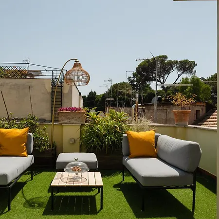 Rooftop Colosseo - D'amore Bed & Breakfast 3*